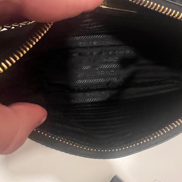 New Prada 2005 Reedition worn once - Picture 2 of 5